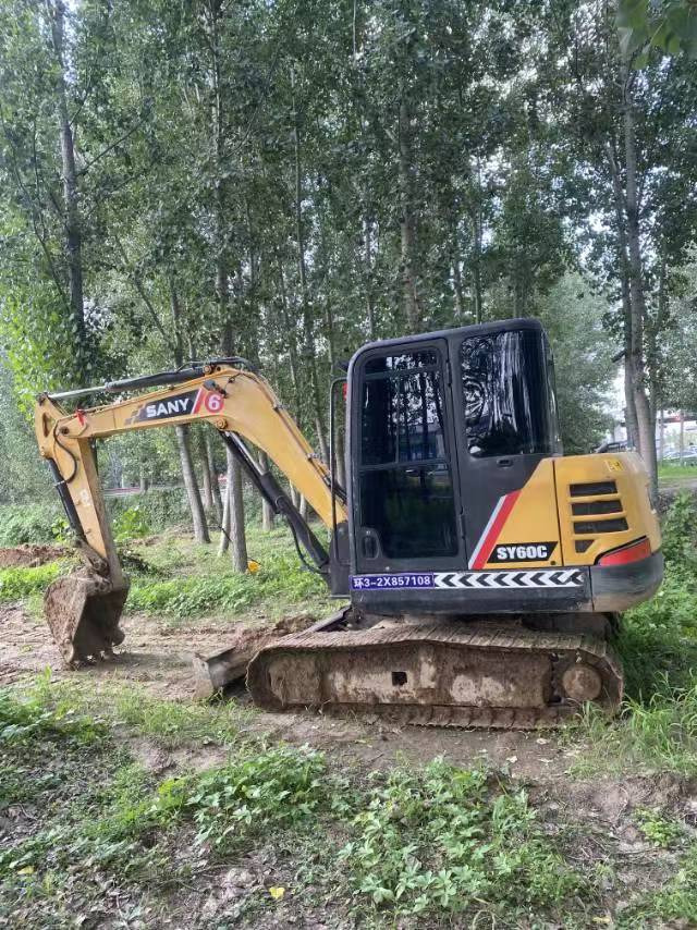 Miniexcavadora SANY SY60C: foto 1