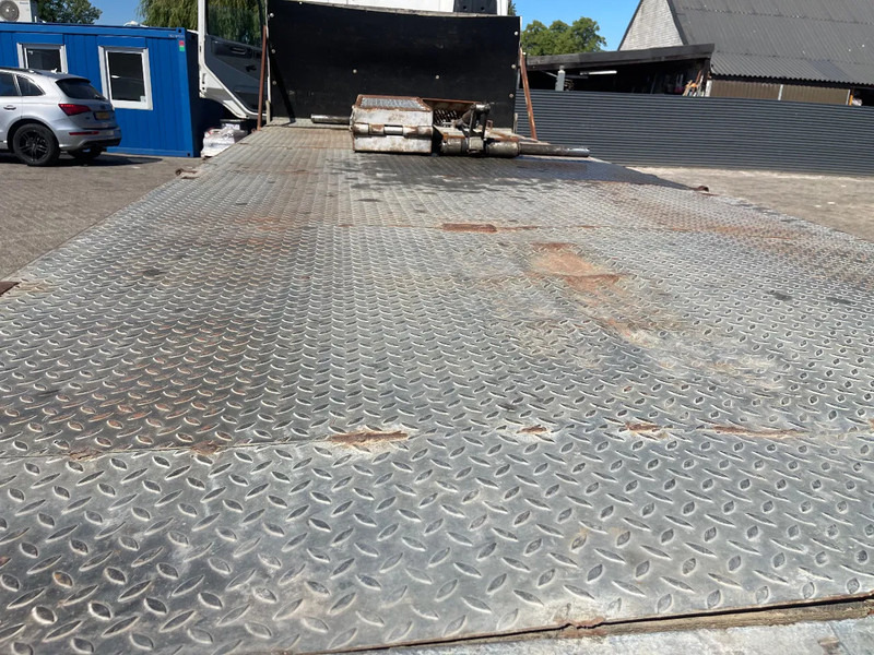 Camión caja abierta DAF 75.300 FLATBED TRUCK: foto 18