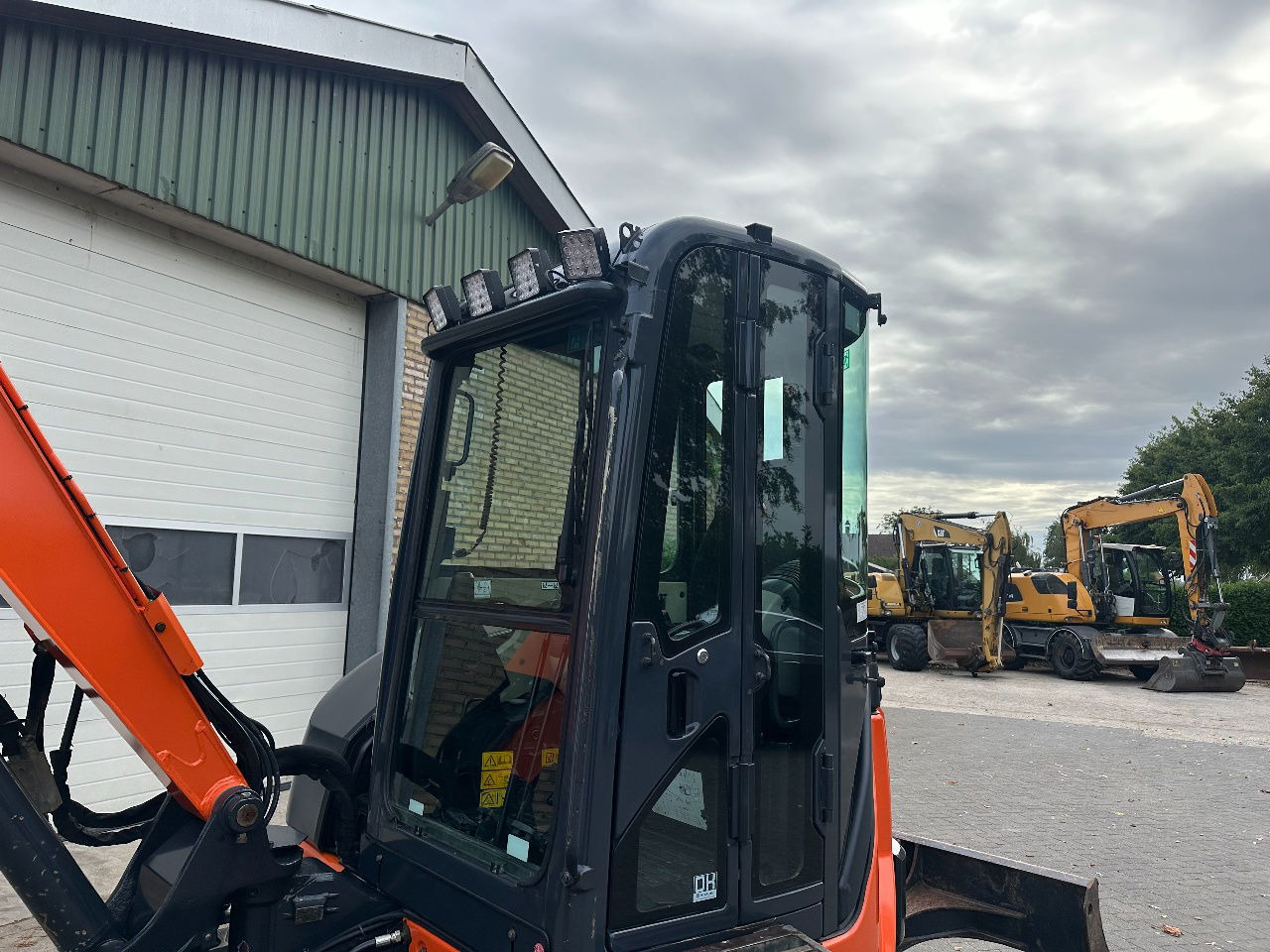 Hitachi ZX52U-3 CLR - Miniexcavadora: foto 4 Hitachi ZX52U-3 CLR - Miniexcavadora: foto 4