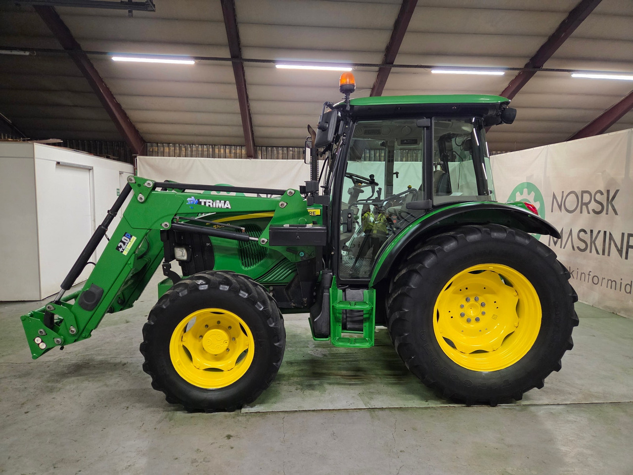 John Deere 5100R #Tar innbytte - Tractor: foto 2 John Deere 5100R #Tar innbytte - Tractor: foto 2
