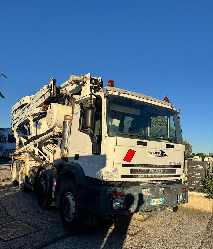 Betonpompa CIFA Iveco Trakker 410E44 - Bomba de hormigón: foto 5 Betonpompa CIFA Iveco Trakker 410E44 - Bomba de hormigón: foto 5