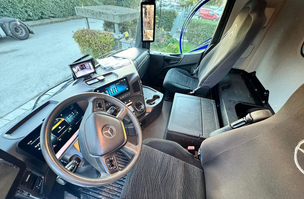 - Volquete camión: foto 4 - Volquete camión: foto 4