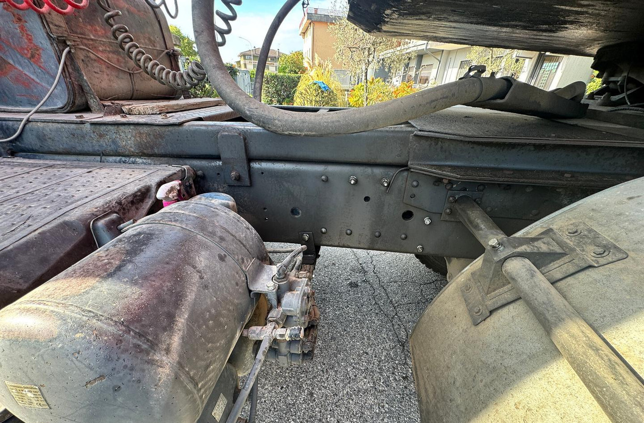 Volquete camión Mercedes Benz SK 2644 ( 6X4 ) V8: foto 17 Volquete camión Mercedes Benz SK 2644 ( 6X4 ) V8: foto 17