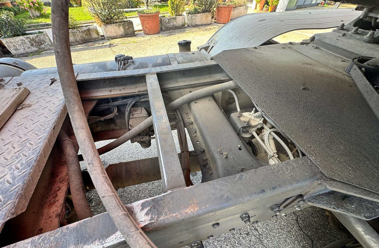 Volquete camión Mercedes Benz SK 2644 ( 6X4 ) V8: foto 19 Volquete camión Mercedes Benz SK 2644 ( 6X4 ) V8: foto 19