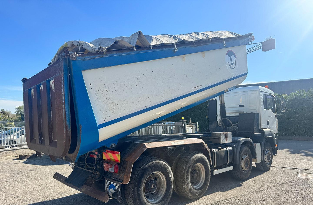RIBALTABILE MAN TGA 41.480 (8X4) - Volquete camión: foto 4 RIBALTABILE MAN TGA 41.480 (8X4) - Volquete camión: foto 4