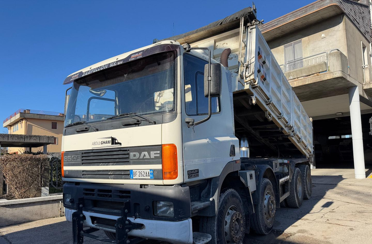 Ribaltabile DAF 85 CF 430 - anno 1999 - Volquete camión: foto 4 Ribaltabile DAF 85 CF 430 - anno 1999 - Volquete camión: foto 4