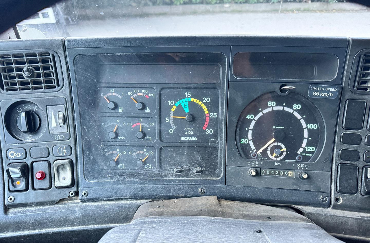 Scania R124/470 Ribaltabile 8X4 - Volquete camión: foto 5 Scania R124/470 Ribaltabile 8X4 - Volquete camión: foto 5