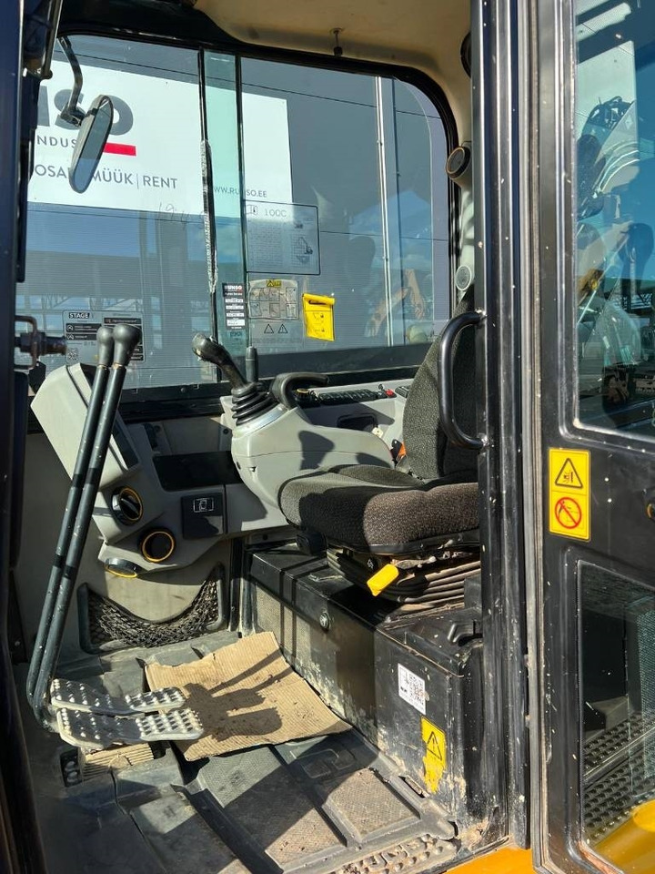 Miniexcavadora JCB 100C-2: foto 13