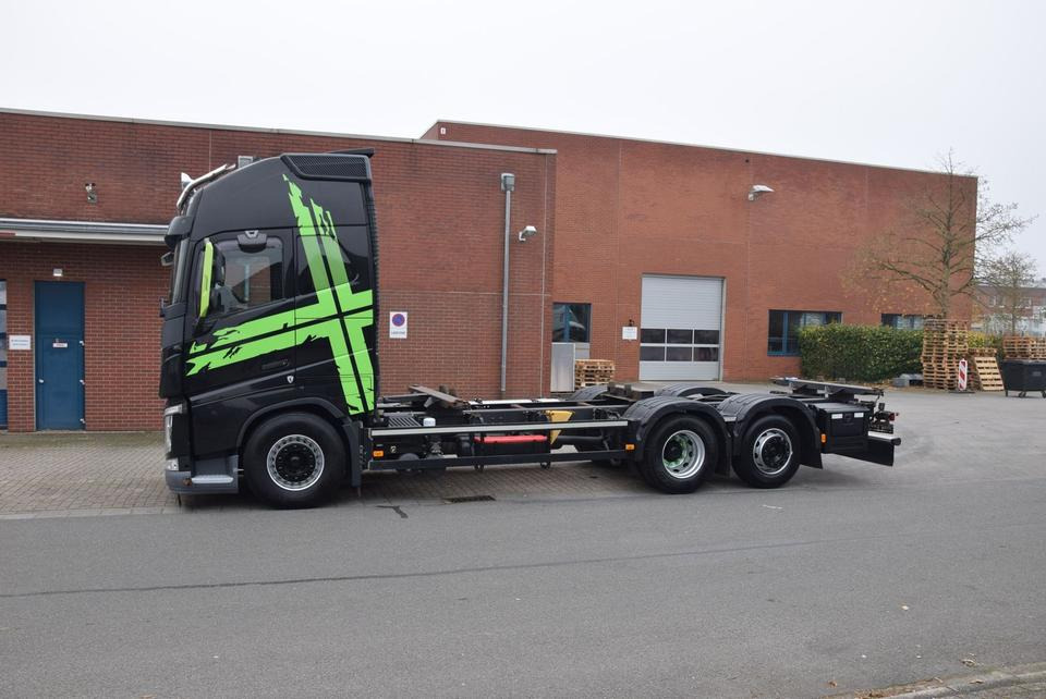 Volvo FH 460 Fahrschule 3-AchsRetarder ACC 4-Sitze - Portacontenedore/ Intercambiable camión: foto 3 Volvo FH 460 Fahrschule 3-AchsRetarder ACC 4-Sitze - Portacontenedore/ Intercambiable camión: foto 3