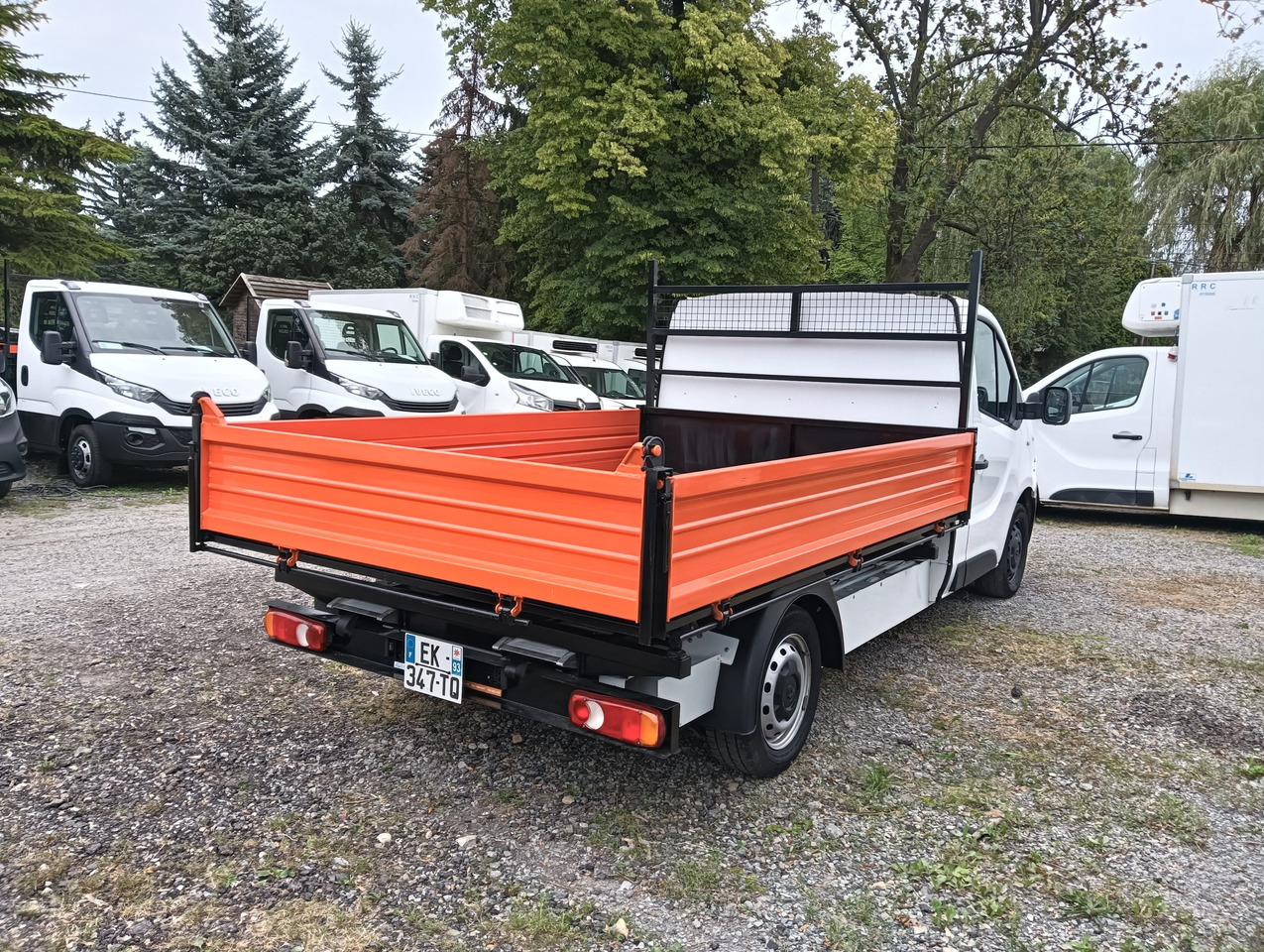 RENAULT TRAFIC WYWROTKA KIPER Z NAJAZDAMI NR 840 - Volquete furgoneta: foto 3 RENAULT TRAFIC WYWROTKA KIPER Z NAJAZDAMI NR 840 - Volquete furgoneta: foto 3