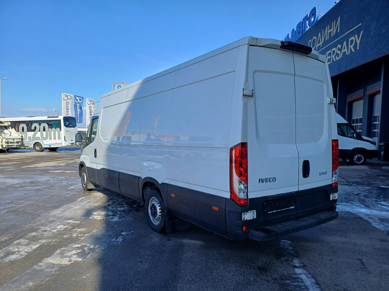 IVECO Daily 35S16V - Furgón: foto 2 IVECO Daily 35S16V - Furgón: foto 2
