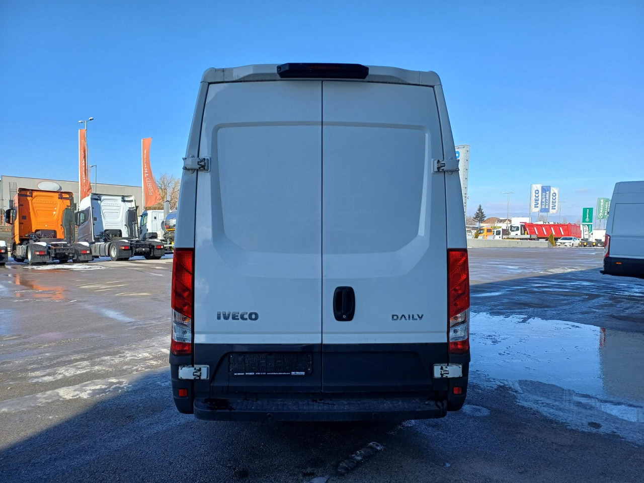 IVECO Daily 35S16V - Furgón: foto 3 IVECO Daily 35S16V - Furgón: foto 3