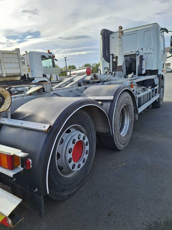 DAF CF - Multibasculante camión: foto 3 DAF CF - Multibasculante camión: foto 3