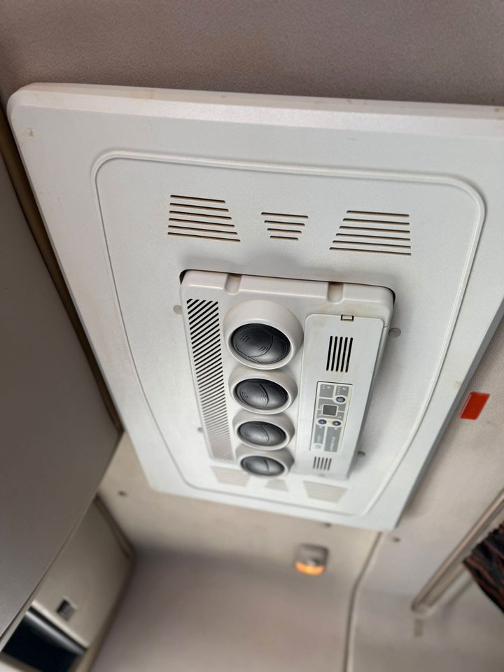 Leasing financiero de  DAF XF 480 Low +Retarter+2xTank leasing DAF XF 480 Low +Retarter+2xTank: foto 16