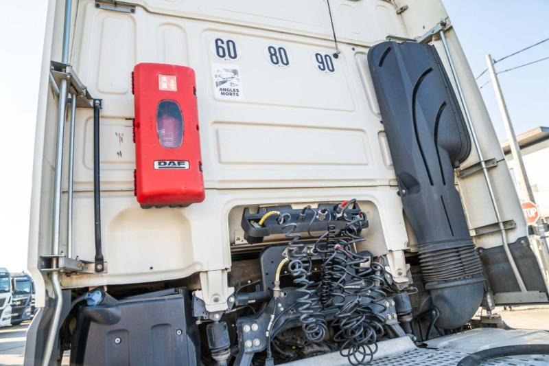 Cabeza tractora DAF XF 460 + HYDRAULIQUE (50Ton): foto 8 Cabeza tractora DAF XF 460 + HYDRAULIQUE (50Ton): foto 8