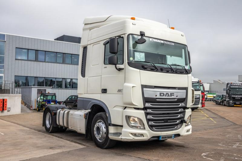 DAF XF 510 + Intarder - Cabeza tractora: foto 2 DAF XF 510 + Intarder - Cabeza tractora: foto 2