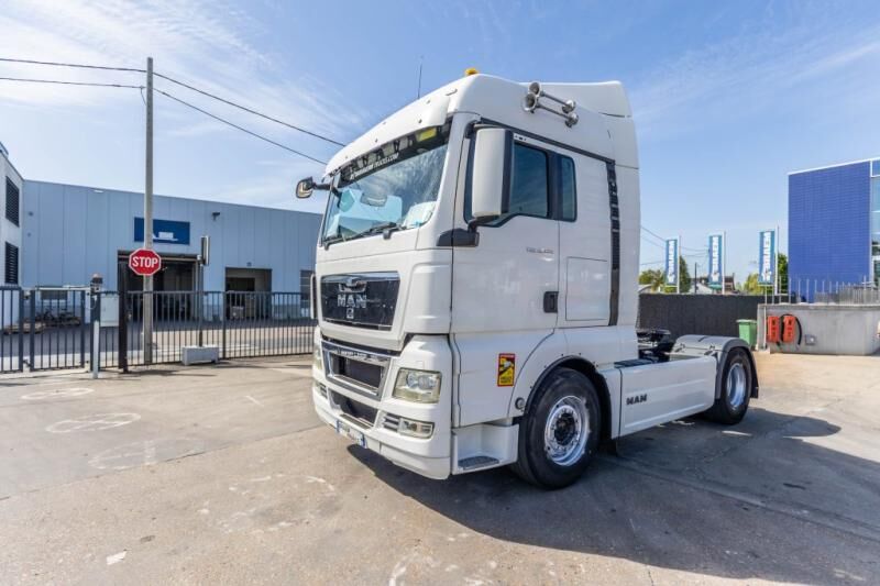 MAN TGX 18.480 XLX BLS +INTARDER - Cabeza tractora: foto 1 MAN TGX 18.480 XLX BLS +INTARDER - Cabeza tractora: foto 1