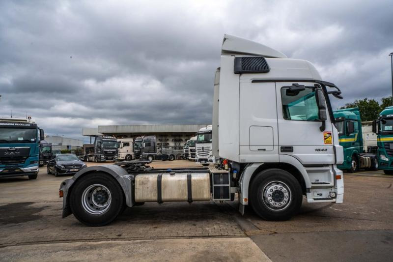 Mercedes ACTROS 1844 LS-MP3+VOITH - Cabeza tractora: foto 3 Mercedes ACTROS 1844 LS-MP3+VOITH - Cabeza tractora: foto 3