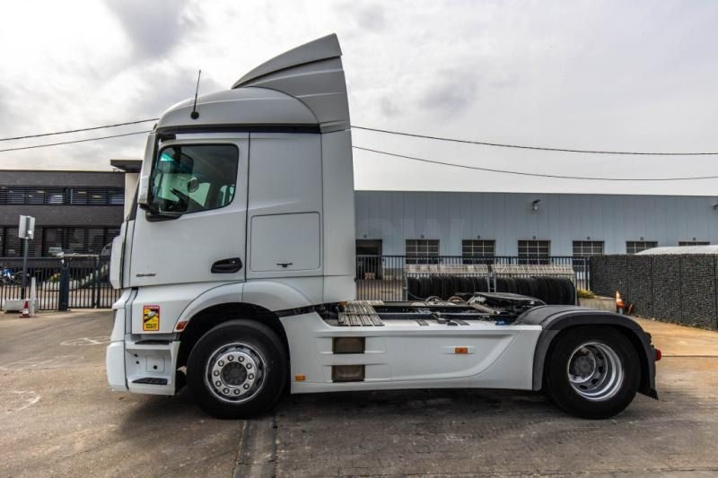 Mercedes ACTROS 1846 LS - Cabeza tractora: foto 2 Mercedes ACTROS 1846 LS - Cabeza tractora: foto 2