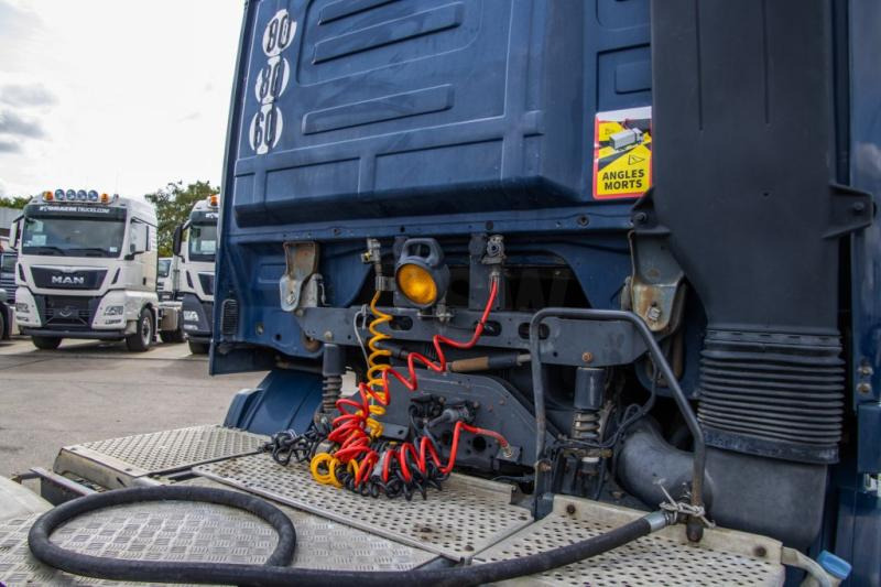 Cabeza tractora Mercedes ACTROS 1846 LS-MP3+HYDR.: foto 6