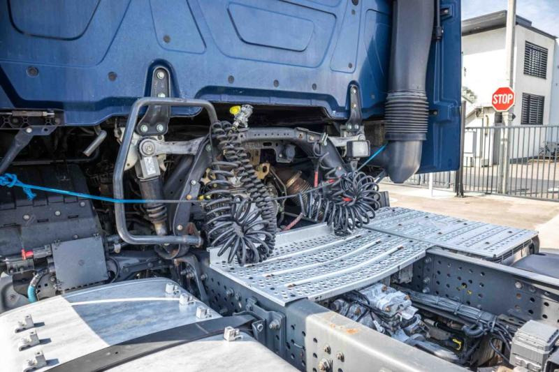 Mercedes ACTROS 1848 LS - Cabeza tractora: foto 5 Mercedes ACTROS 1848 LS - Cabeza tractora: foto 5