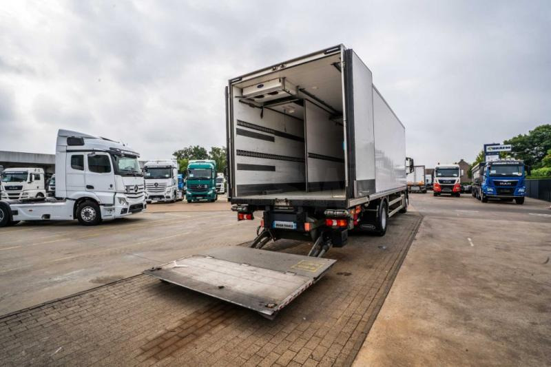 Mercedes ANTOS 1833 +CARRIER SUPRA MULTI 1250Mt+DHOLLANDIA 2.5T - Frigorífico camión: foto 5 Mercedes ANTOS 1833 +CARRIER SUPRA MULTI 1250Mt+DHOLLANDIA 2.5T - Frigorífico camión: foto 5