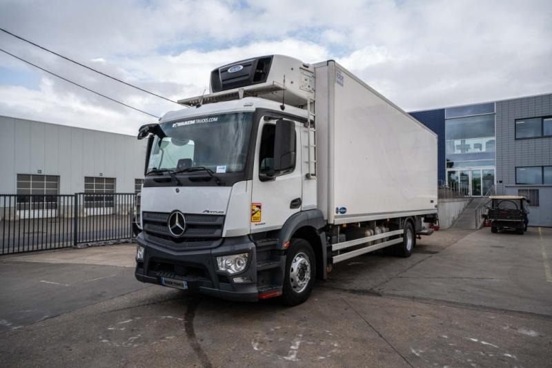 Mercedes ANTOS 1833 L +CARRIER SUPRA MULTI 1250Mt+DHOLLANDIA 2.5T. - Frigorífico camión: foto 1 Mercedes ANTOS 1833 L +CARRIER SUPRA MULTI 1250Mt+DHOLLANDIA 2.5T. - Frigorífico camión: foto 1