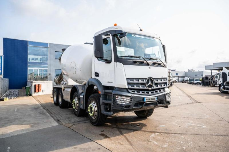 Mercedes AROCS 3240 BB+STETTER 9m3 - Camión hormigonera: foto 2 Mercedes AROCS 3240 BB+STETTER 9m3 - Camión hormigonera: foto 2