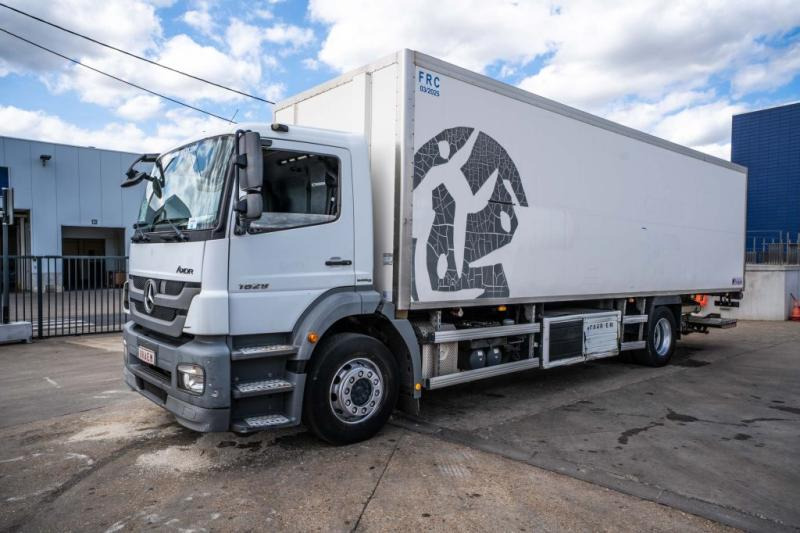 Mercedes AXOR 1829-MP3+ CARRIER - Frigorífico camión: foto 1 Mercedes AXOR 1829-MP3+ CARRIER - Frigorífico camión: foto 1