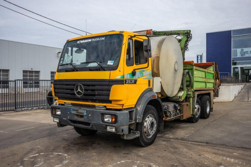Mercedes SK 2531-6X2-PATA/BITUMEN/ASFALT/GOUDRON - Volquete camión: foto 1 Mercedes SK 2531-6X2-PATA/BITUMEN/ASFALT/GOUDRON - Volquete camión: foto 1