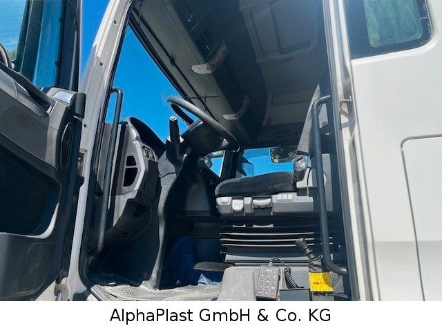 Cabeza tractora MAN 18.400 / 4x2 Hydraulik Orginal KM TipTop 18.400 / 4x2 Hydraulik Orginal KM TipTop: foto 12 Cabeza tractora MAN 18.400 / 4x2 Hydraulik Orginal KM TipTop 18.400 / 4x2 Hydraulik Orginal KM TipTop: foto 12