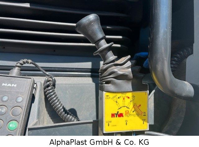 Cabeza tractora MAN 18.400 / 4x2 Hydraulik Orginal KM TipTop 18.400 / 4x2 Hydraulik Orginal KM TipTop: foto 11 Cabeza tractora MAN 18.400 / 4x2 Hydraulik Orginal KM TipTop 18.400 / 4x2 Hydraulik Orginal KM TipTop: foto 11