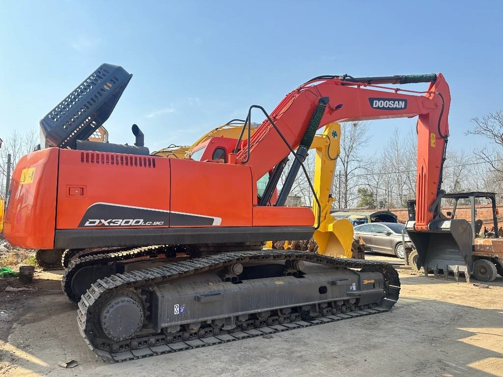 Doosan DX 300 - Excavadora de cadenas: foto 1 Doosan DX 300 - Excavadora de cadenas: foto 1