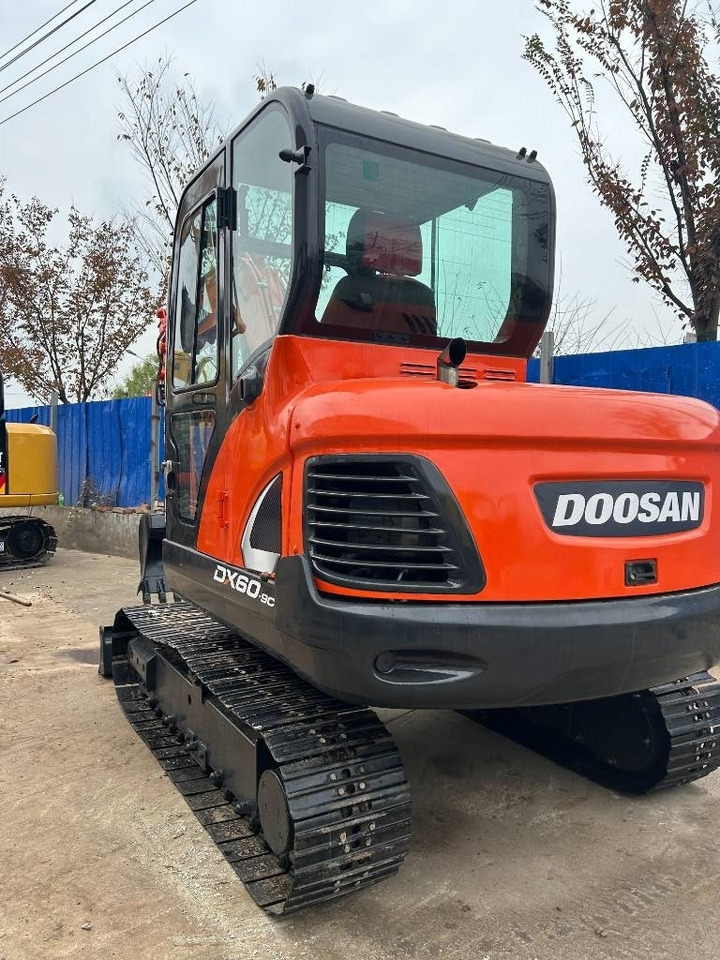 Doosan DX 60 - Miniexcavadora: foto 1 Doosan DX 60 - Miniexcavadora: foto 1
