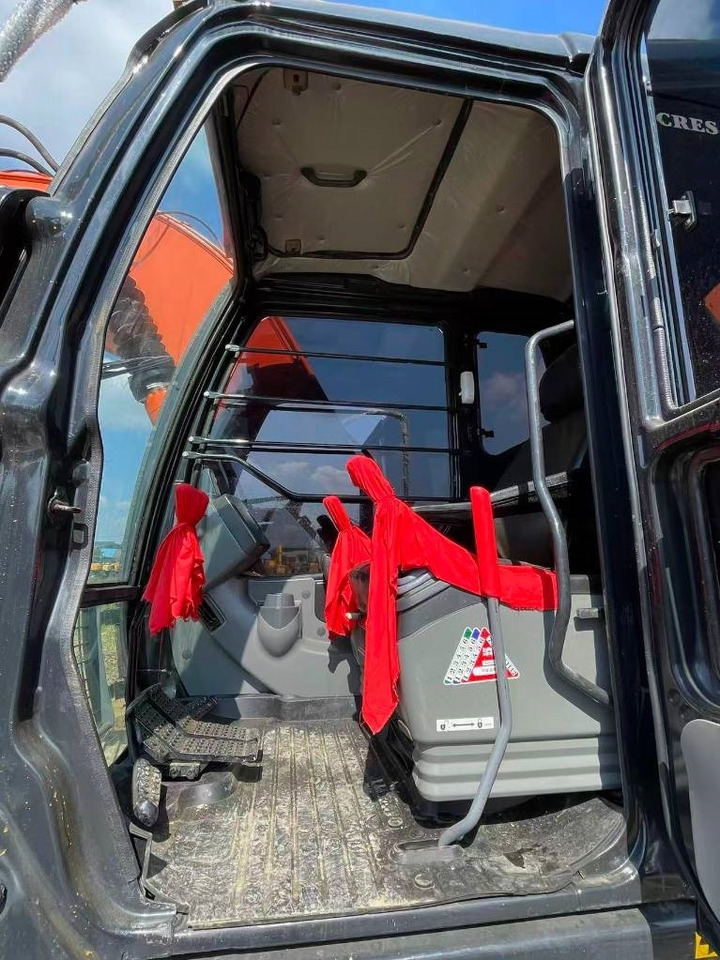 Hitachi ZX 120 - Excavadora de cadenas: foto 3 Hitachi ZX 120 - Excavadora de cadenas: foto 3