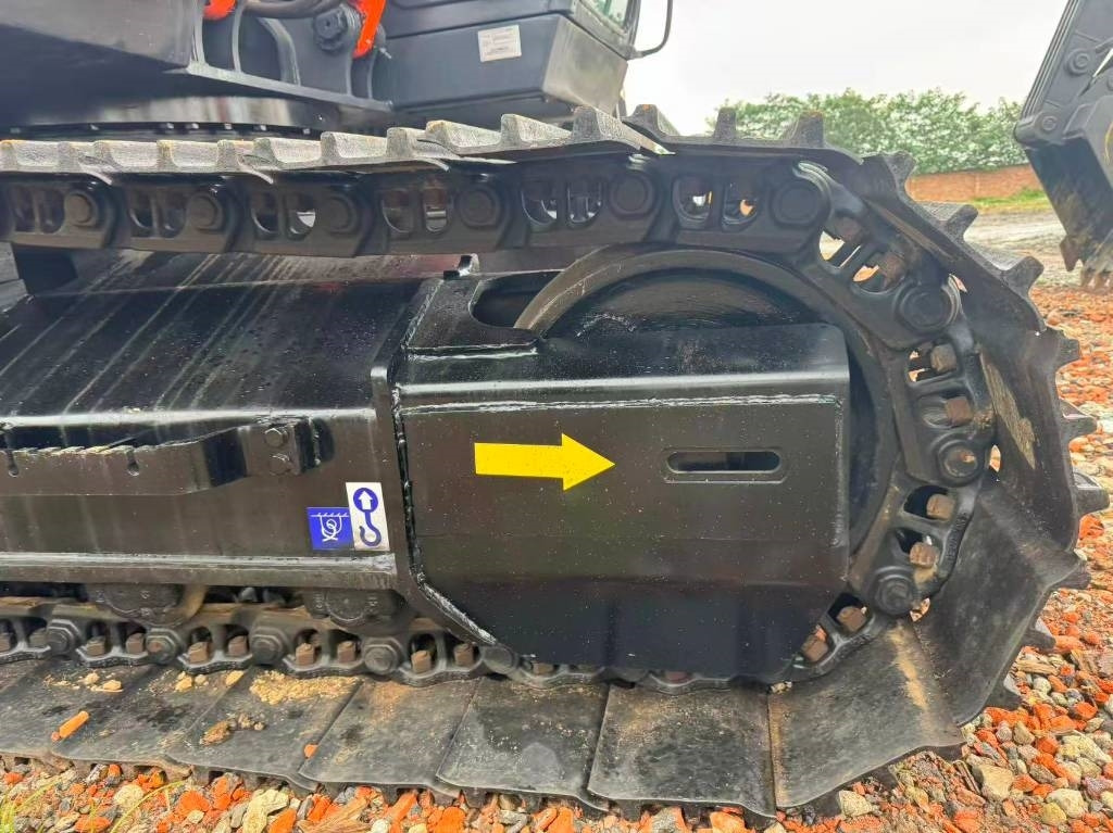 Excavadora de cadenas Hitachi ZX 200: foto 7