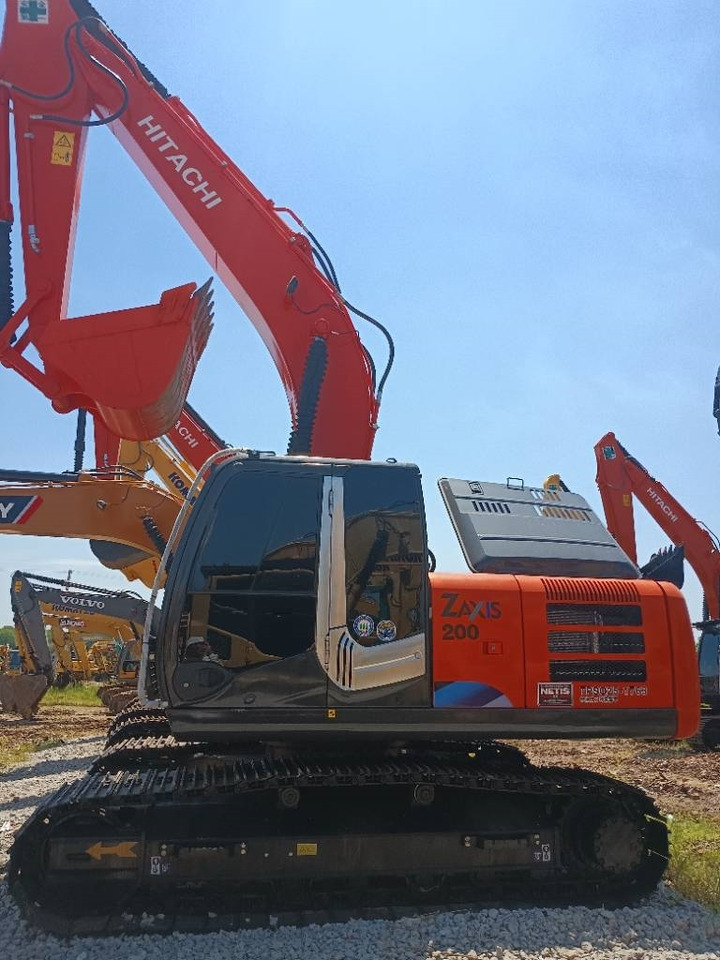 Hitachi ZX 200 - Excavadora de cadenas: foto 5 Hitachi ZX 200 - Excavadora de cadenas: foto 5