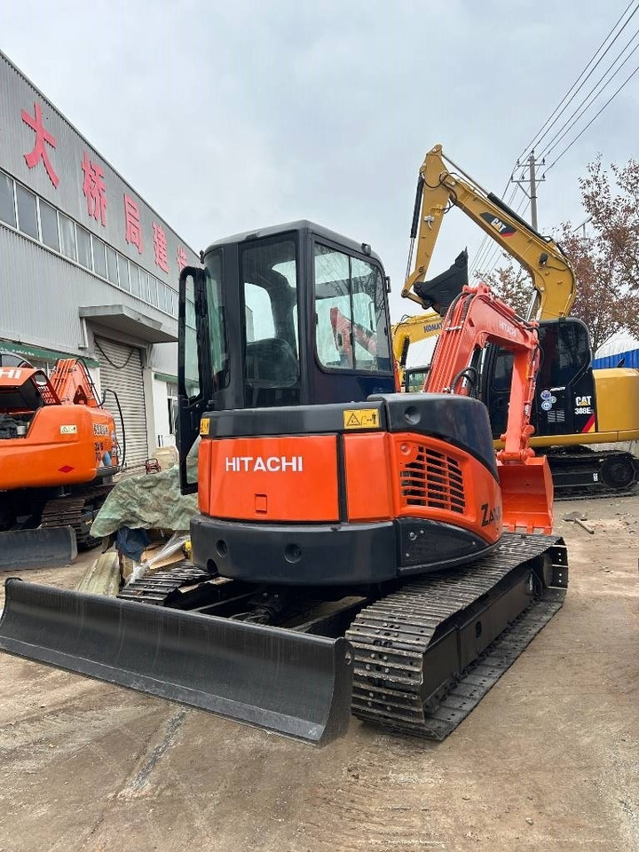 Hitachi ZX 60 - Miniexcavadora: foto 2 Hitachi ZX 60 - Miniexcavadora: foto 2