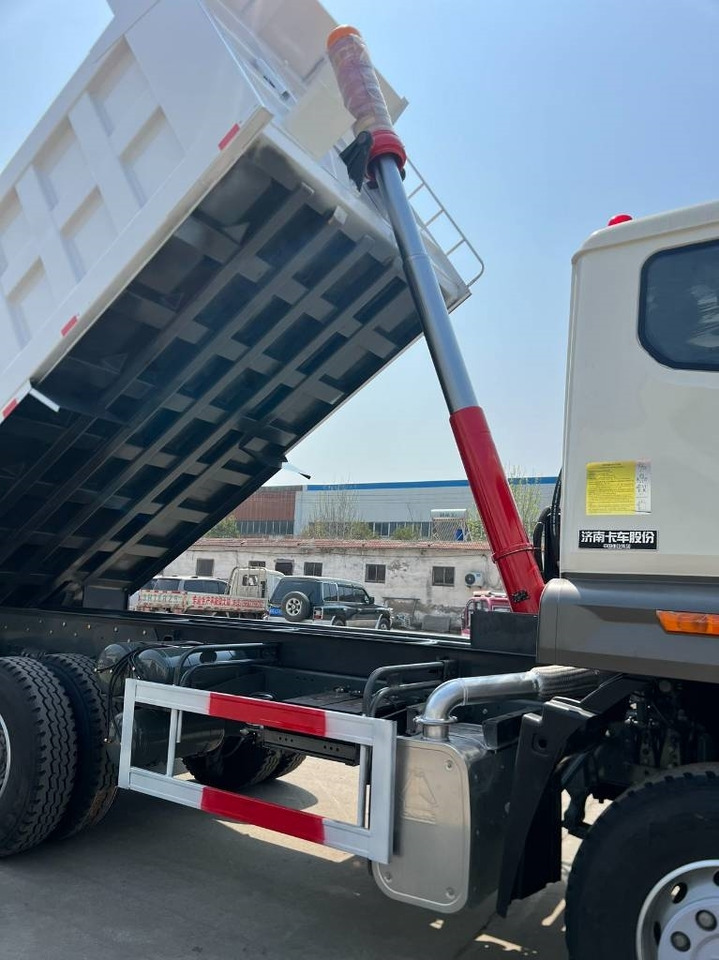 Howo 371  - Volquete camión: foto 4 Howo 371  - Volquete camión: foto 4