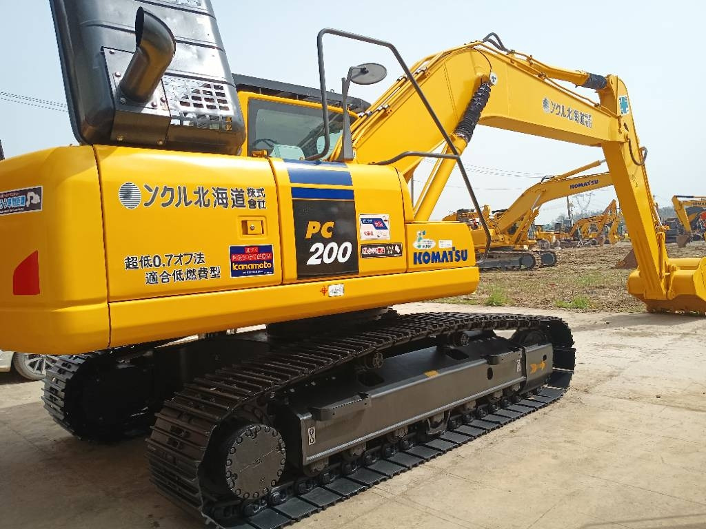 Komatsu PC 200-8 - Excavadora de cadenas: foto 1 Komatsu PC 200-8 - Excavadora de cadenas: foto 1