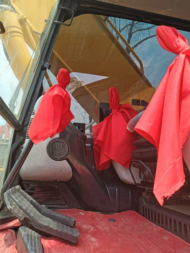 Komatsu PC 240 - Excavadora de cadenas: foto 4 Komatsu PC 240 - Excavadora de cadenas: foto 4