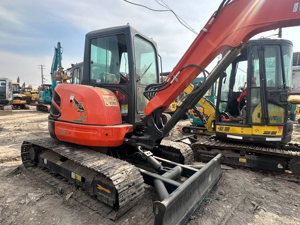 Kubota U 35 - Miniexcavadora: foto 2 Kubota U 35 - Miniexcavadora: foto 2