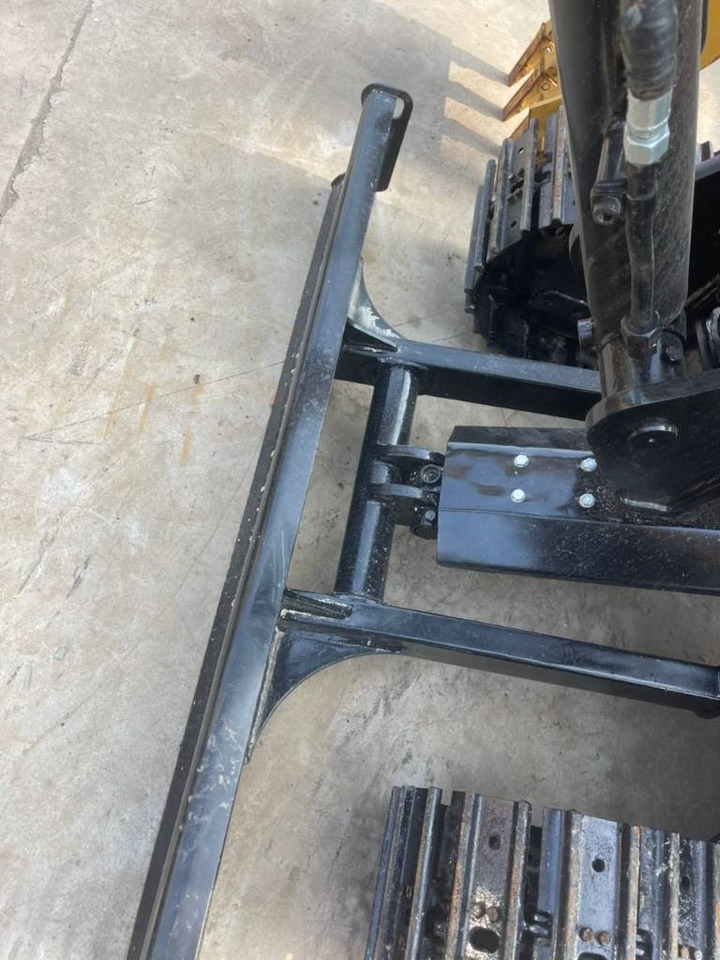 Sany 26U - Excavadora de cadenas: foto 5 Sany 26U - Excavadora de cadenas: foto 5