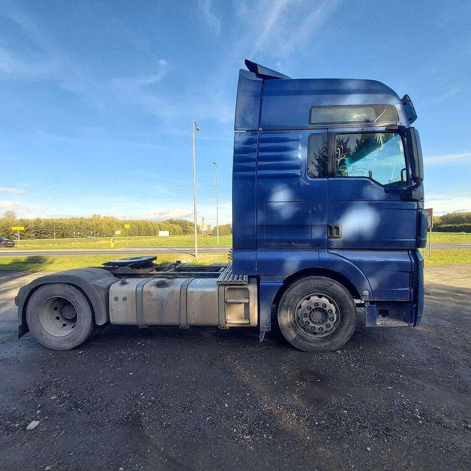 MAN TGX 18.440 -2011- retarder - automatic gearbox - Cabeza tractora: foto 5 MAN TGX 18.440 -2011- retarder - automatic gearbox - Cabeza tractora: foto 5