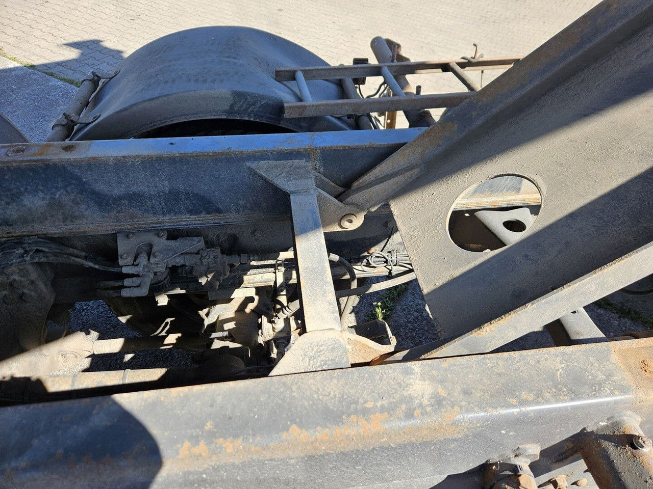 Volquete camión Scania R420 8x4 - Tipper - full spring - 2007 year: foto 9 Volquete camión Scania R420 8x4 - Tipper - full spring - 2007 year: foto 9