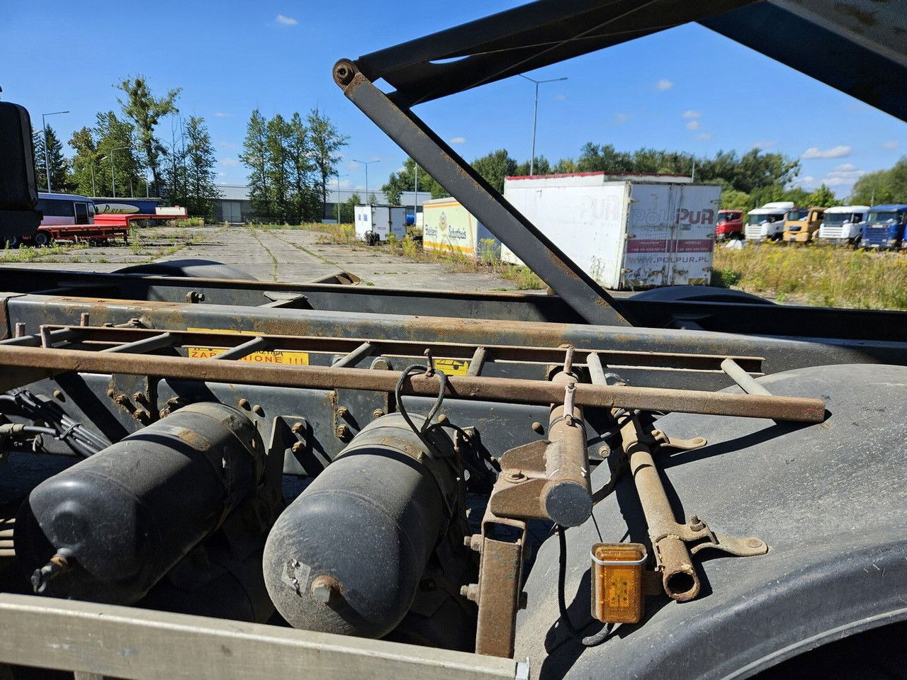 Volquete camión Scania R420 8x4 - Tipper - full spring - 2007 year: foto 7 Volquete camión Scania R420 8x4 - Tipper - full spring - 2007 year: foto 7