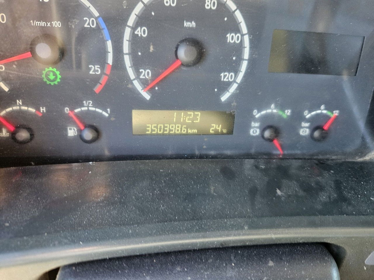 Volquete camión Scania R420 8x4 - Tipper - full spring - 2007 year: foto 20 Volquete camión Scania R420 8x4 - Tipper - full spring - 2007 year: foto 20