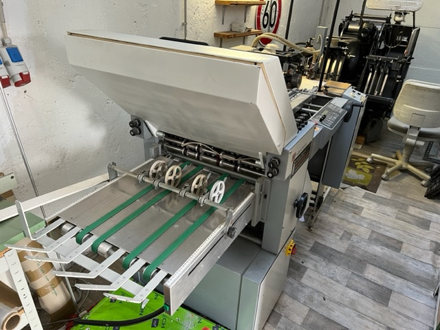 Falzmaschinen Multipli CAS 524 - Plegadora de papel: foto 3 Falzmaschinen Multipli CAS 524 - Plegadora de papel: foto 3