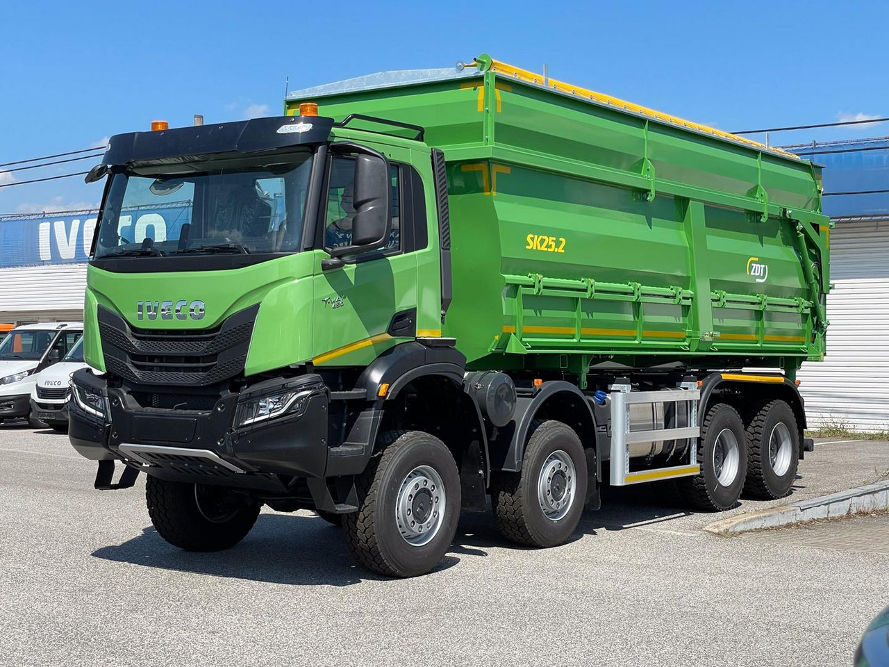 Iveco T-WAY, CURSOR 13 EURO VI, AD410T45W - Volquete camión: foto 1 Iveco T-WAY, CURSOR 13 EURO VI, AD410T45W - Volquete camión: foto 1
