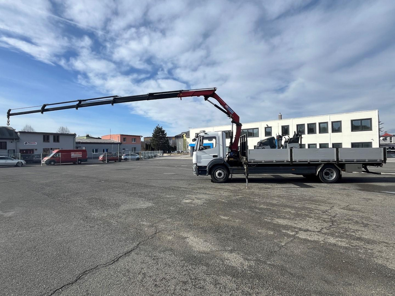 Leasing financiero de  Mercedes truck ATEGO, 1527, Crane HMF 1120 - K5 leasing Mercedes truck ATEGO, 1527, Crane HMF 1120 - K5: foto 11
